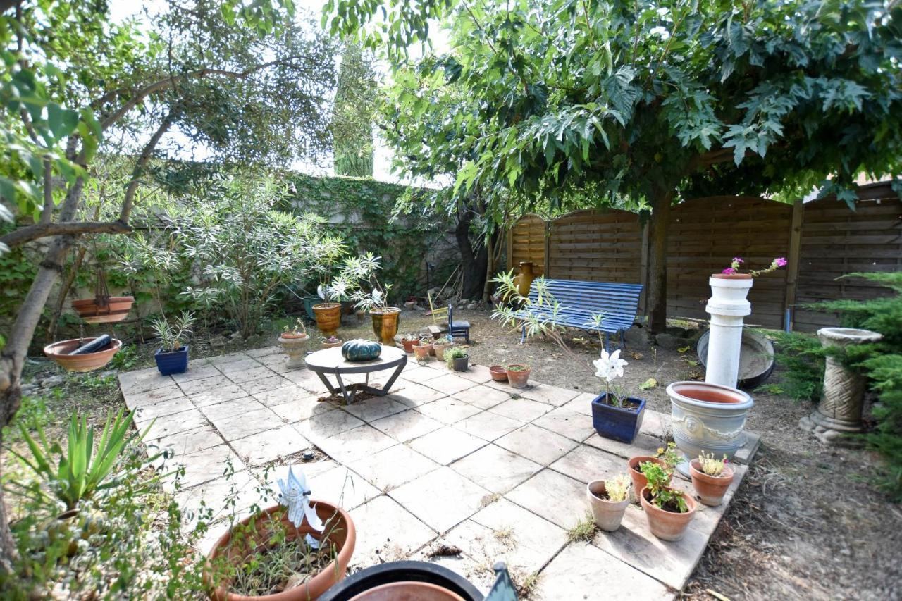 Moulin Rose, Parking - Jardin Leilighet Arles Eksteriør bilde